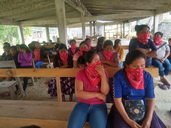 DesplazamientoZapatistas-1
