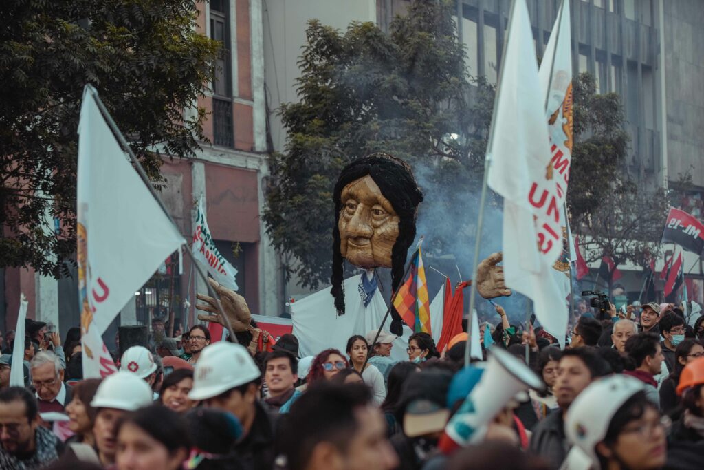 La Fiscalía de la Nación denunció a la presidenta de Perú por homicidio calificado y lesiones graves contra manifestantes