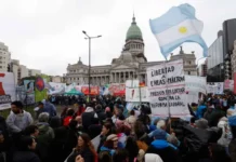 Argentina: reforma de extranjerización de tierras retrocedió, plan de desalojos sumarios fue aprobado